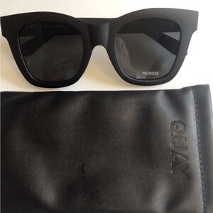 NEW! Quay rubber matte polarized Quay Black Polarized Sunglasses